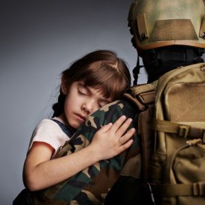 Kā runāt par karu ar bērniem un jaunie&scaron;iem?