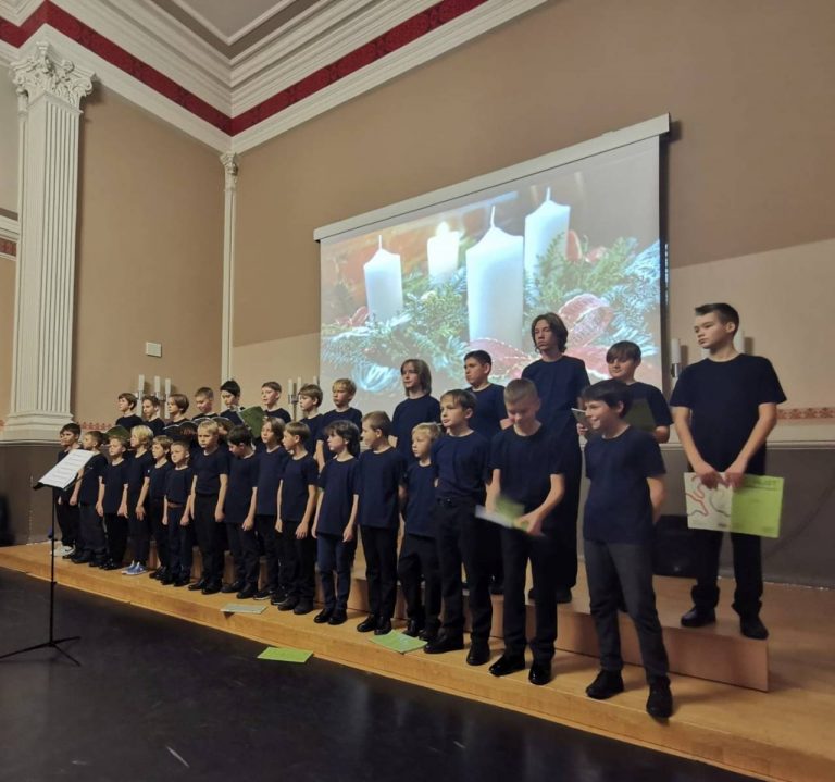 Ceļā uz Dziesmusvētkiem!