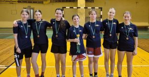 Rīgas Pamatskolas “Rīdze” 6. –7. klašu basketbolistēm 3. vietā Centra rajonā