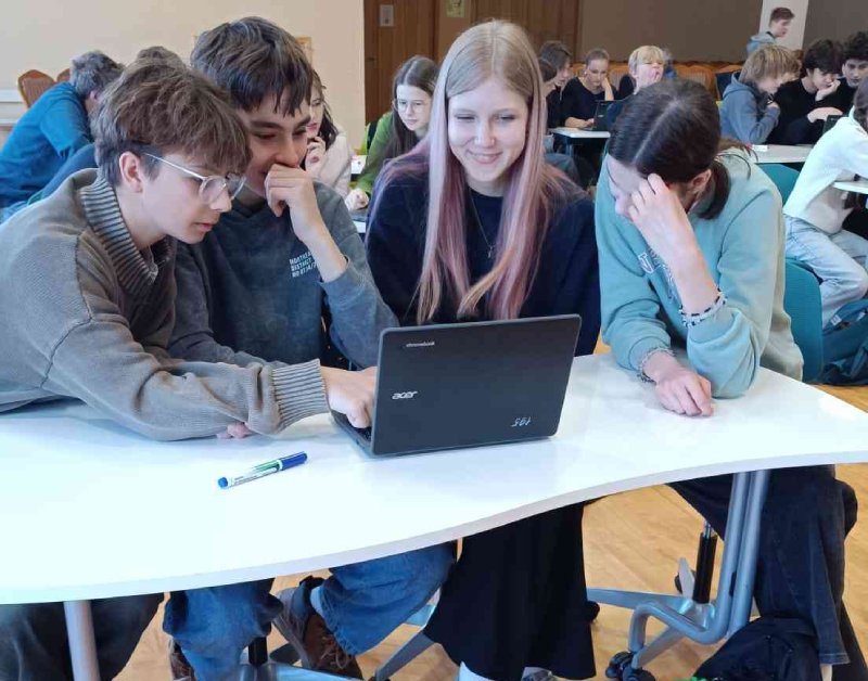 TIKŠANĀS „VALODU GALAKTIKĀ”