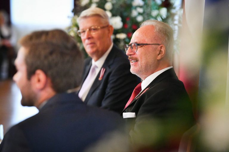 Pamatskolas „Rīdze” audzēkne piedalās sarunā ar Valsts prezidentu