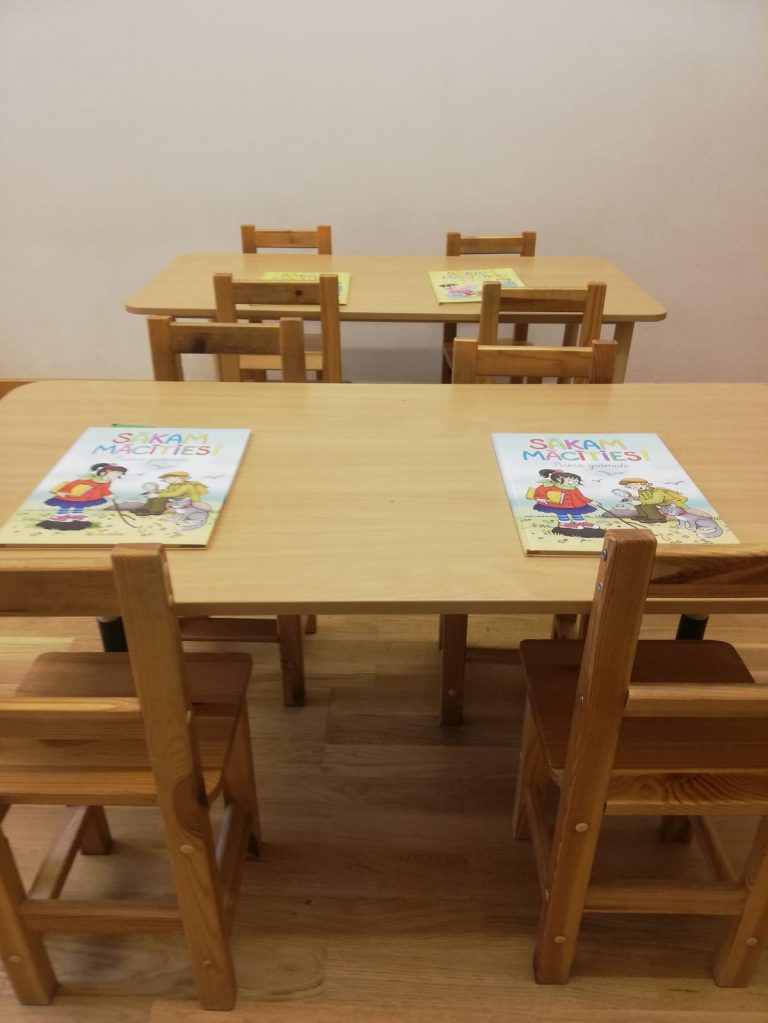 Interešu izglītības centrs aicina jaunus audzēkņus estētikas skolā “Mazais ābečnieks”