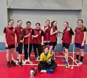 Pamatskolas &ldquo;Rīdze&rdquo;8. -9. kla&scaron;u meiteņu komanda Rīgas valstspilsētas čempionātā izcīna 2.vietu